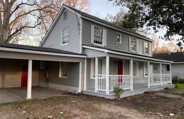 Newly renovated home located in the South end of Beaumont - 4185 Avenue A, Beaumont, TX 77705