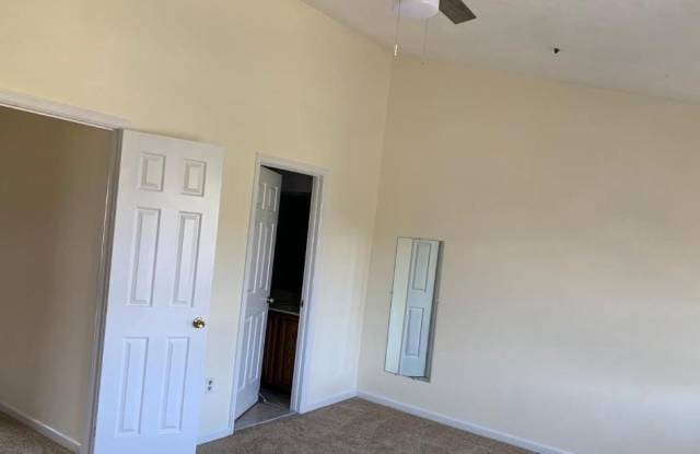 4337 REGALWOOD Terrace Gallery 2