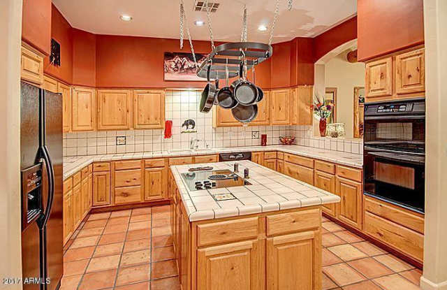 5886 E RED BIRD Road Gallery 4
