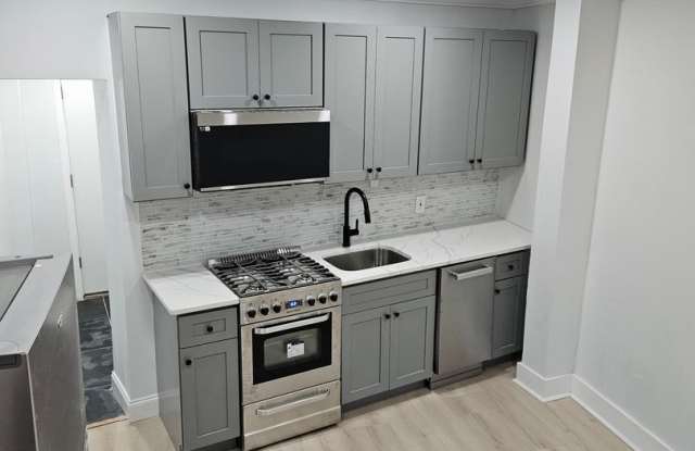 Beautifully Remodeled Townhouse - 2529 Collins Street, Philadelphia, PA 19125