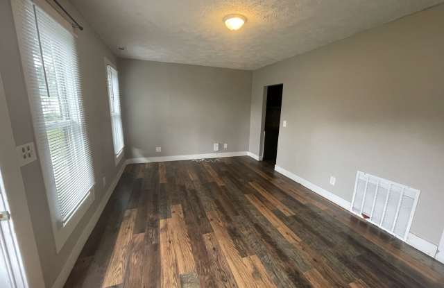 4026 Spring Cir – 2 Bed/1 Bath in Buena Vista | Updated Kitchen, Full Appliance Package, Single-Level Living Gallery 4