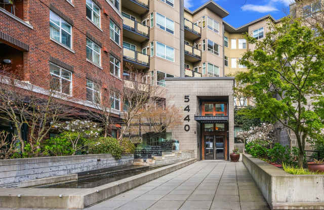 Beautiful Condo in the Heart of Ballard with Two Parking Spots  EV Charger! photos photos