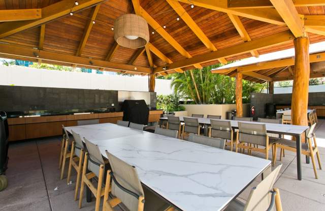 Elegant Island Living at Hokua #20D 2BD 2BA 2PRK Gallery 4