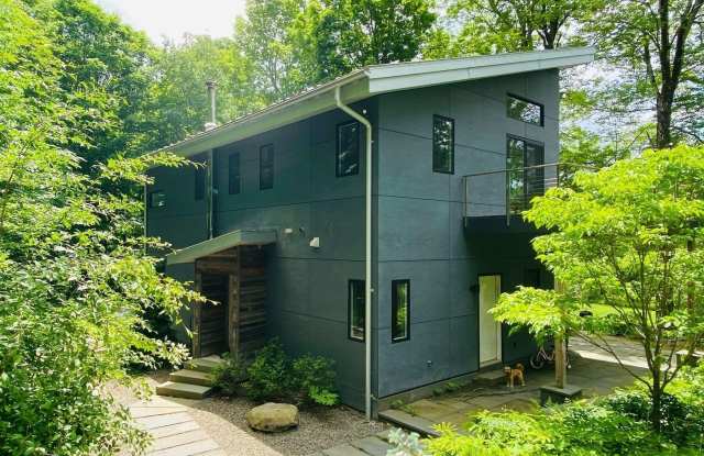 206 Hutchin Hill Road photos photos