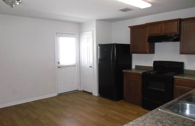 5819 Forest Canyon Gallery 4