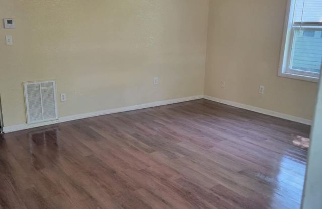 2 BEDROOM 1 BATHROOM HOUSE FOR RENT Gallery 4