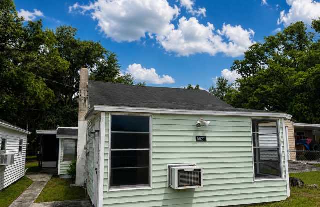 Cute 2BR/2BA HUGE ENCLOSED PORCH, Next to Stewart Middle, Tile Floors! photos photos