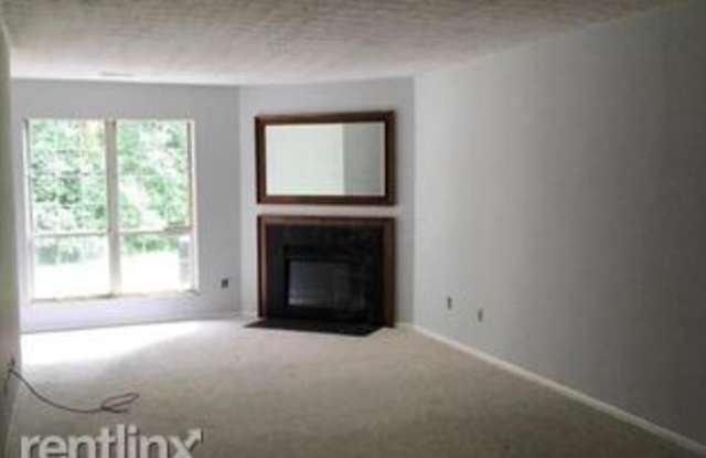 6436 Reflections DRive B Gallery 2
