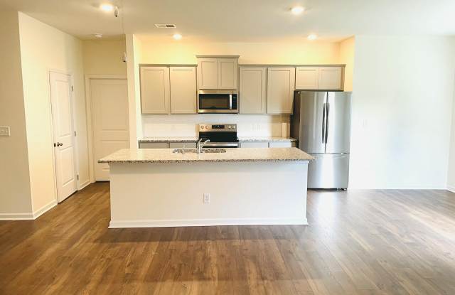 2305 Tournament Drive Gallery 3