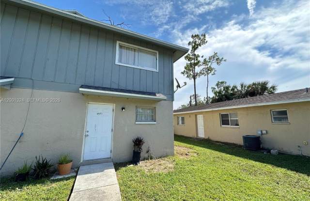 5535 Tenth Ave photos photos