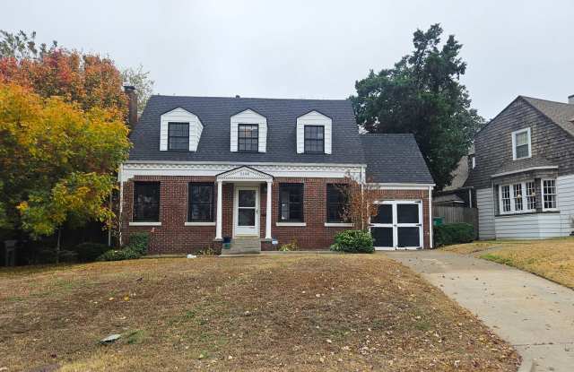 Gorgeous Home Shepherd Historic District - 2108 Northwest 25th Street, Oklahoma City, OK 73107