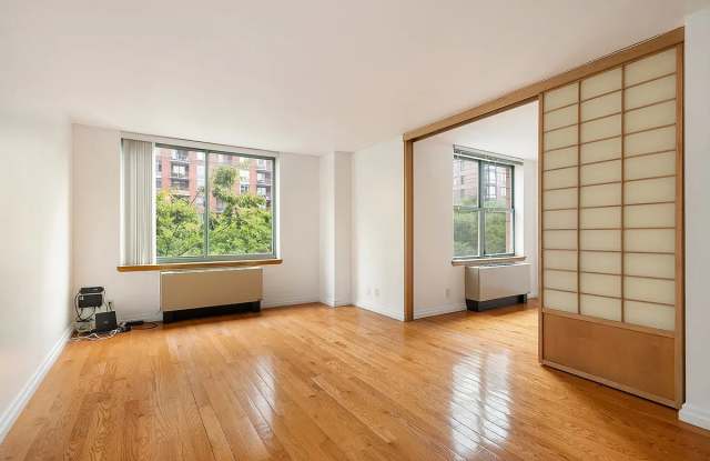 21 S End Ave Apt 436 - 21 South End Avenue, New York City, NY 10280