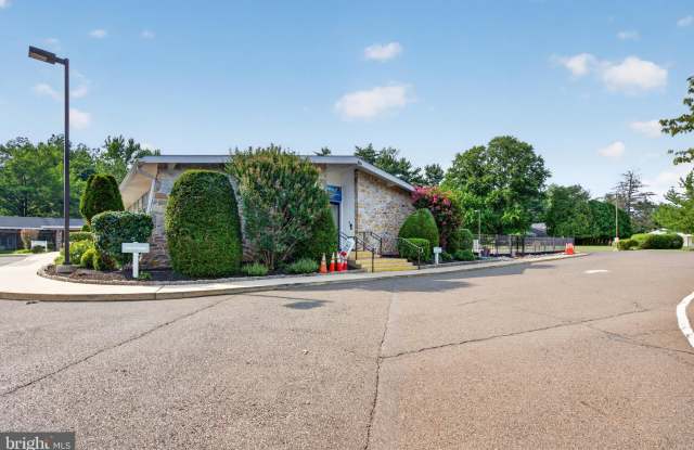 1401 MEETINGHOUSE Road Gallery 3