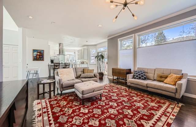 Bright  Cozy 3BDR Retreat in Longmont photos photos