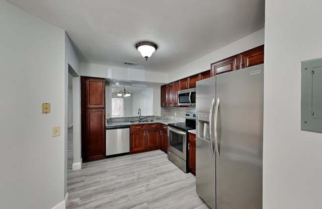 2956 Clubview Dr photos photos