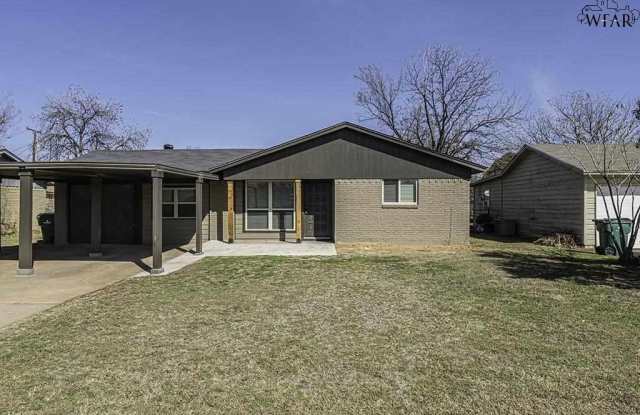 1020 WEST HIGHWAY photos photos