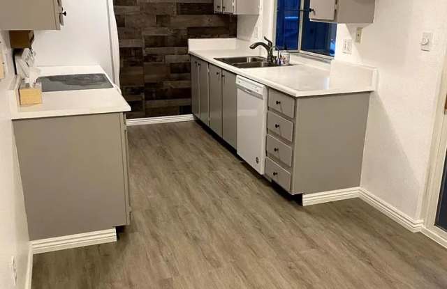 Centrally Located Single-Family Home photos photos