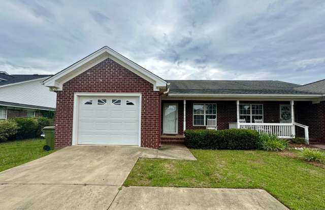 Conveniently Located Duplex! photos photos