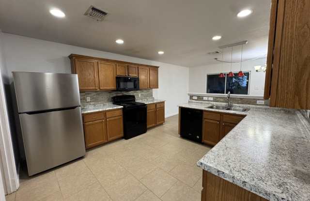 6230 Cypress Rose Gallery 4
