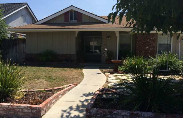 13004 Tuscarora Drive - 13004 Tuscarora Drive, Poway, CA 92064