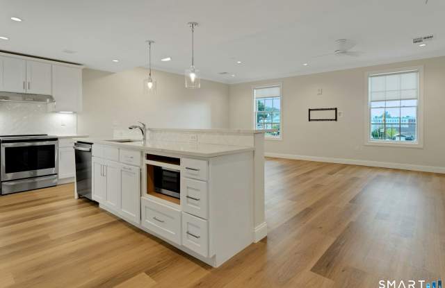340 Heights Road Gallery 2