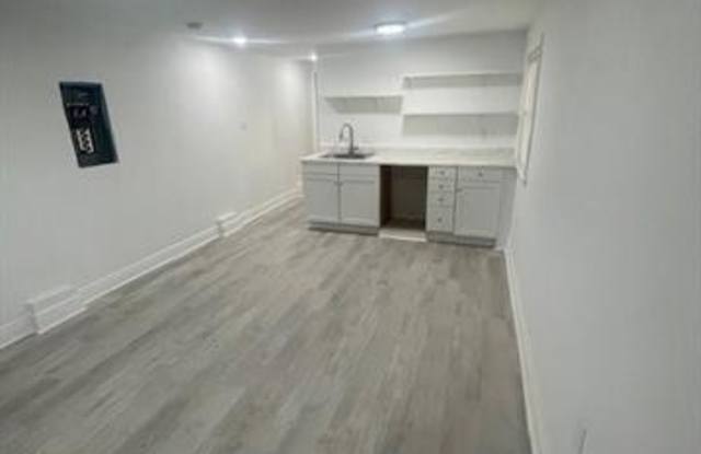 2520 LAPEYROUSE Street Gallery 2