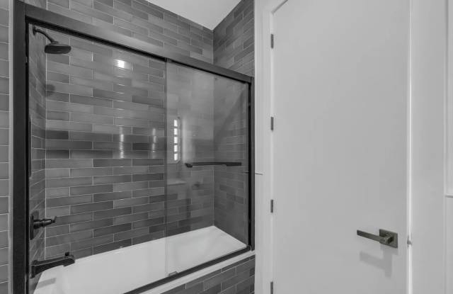 95 Weirfield St Apt 3D Gallery 3