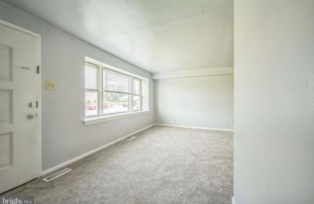 2619 TREMONT STREET photos photos