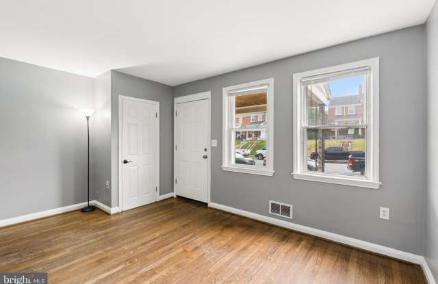 7136 EASTBROOK Avenue Gallery 4