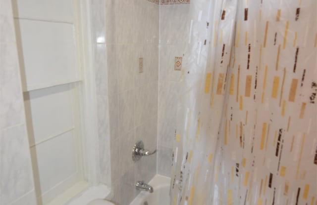 464 Classon Avenue2 bedrooms, 2 bathrooms Gallery 2