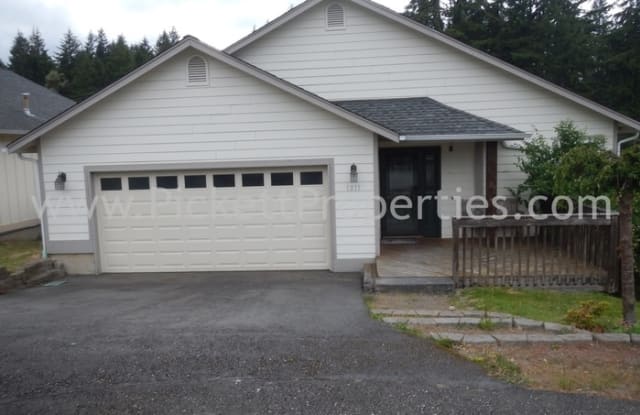 1211 Humphrey Ave. - 1211 Humphrey Ave W, Bremerton, WA 98312