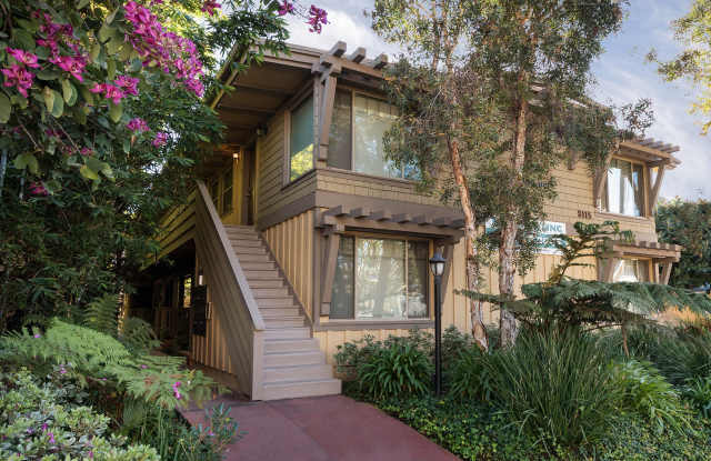 Elan Beachcomber La Jolla Gallery 2