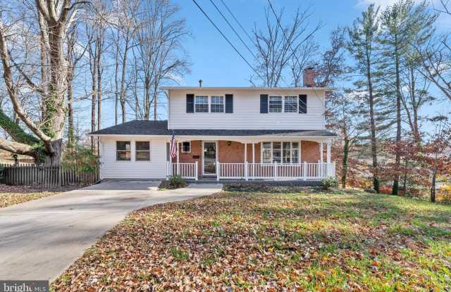 5505 AVON Court - 5505 Avon Court, Kings Park, VA 22151