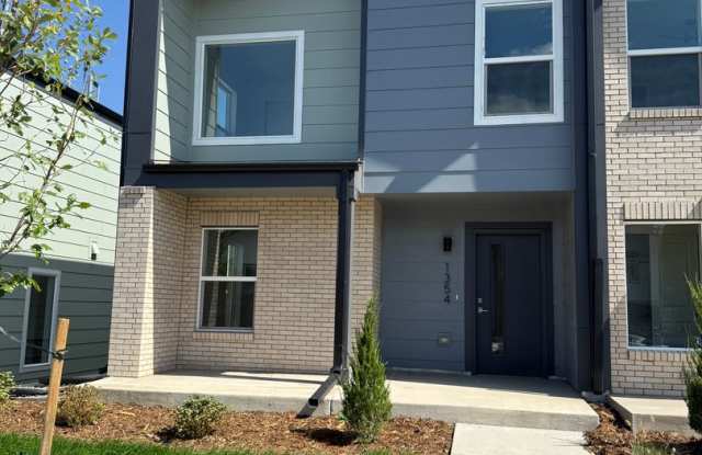 Grand Ave photos photos