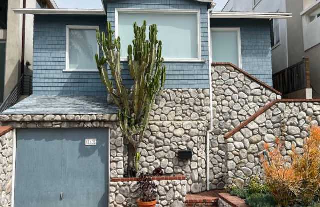 313 16th Street - 313 16th Street, Manhattan Beach, CA 90266