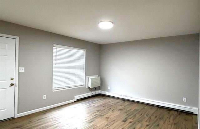 30010 Utica Road Gallery 3