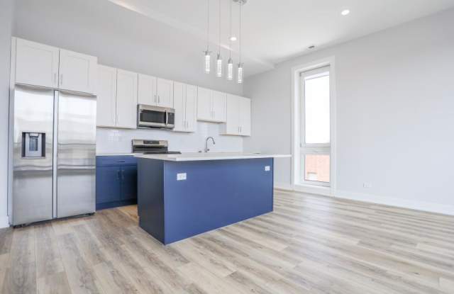 2402 West Carmen - 2402 West Carmen Avenue, Chicago, IL 60625