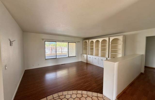 Expansive 3,600 Sq Ft Home on 10,000 Sq Ft Lot - Coming soon! Gallery 3