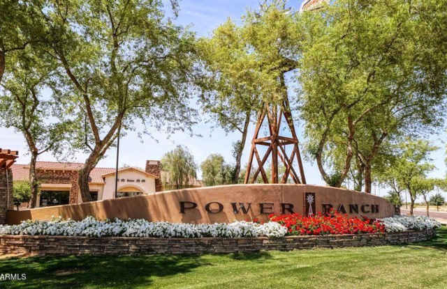 GORGEOUS home on one of the very best lots in THE KNOLLS at Power Ranch! - 4677 East Wildhorse Drive, Gilbert, AZ 85297