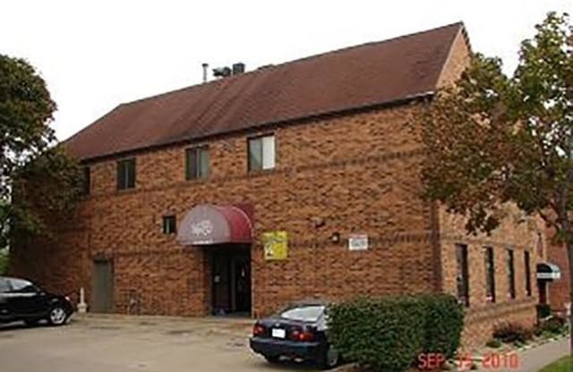 218 E Market St - 218 East Market Street, Iowa City, IA 52245