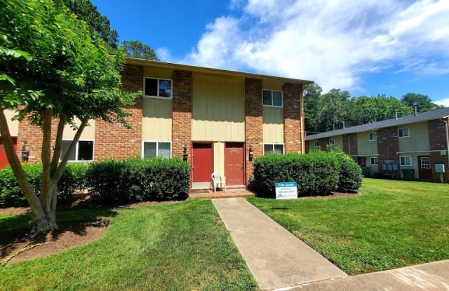 7017 Wentworth St - 7017 Wentworth Street, Bellwood, VA 23237