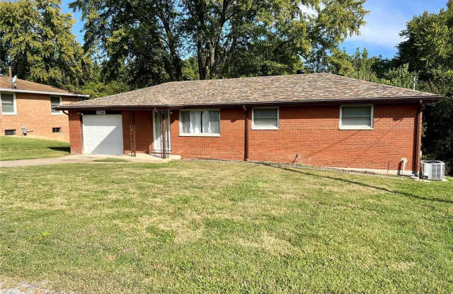 2546 Randolph Street - 2546 Randolph Street, Madison County, IL 62002