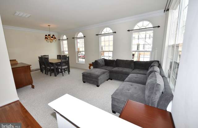 20122 PRAIRIE DUNES TERRACE Gallery 3
