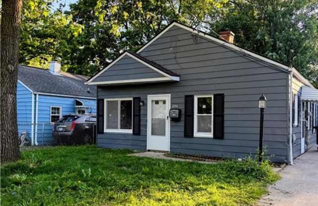Two bedroom one bathroom single story single family home for rent photos photos Two bedroom one bathroom single story single family home for rent photos photos