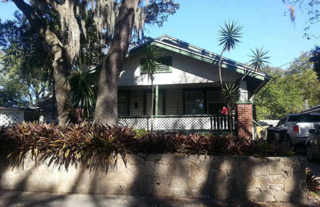 1409 Belgrade Ave - 1409 Belgrade Avenue, Orlando, FL 32803 1409 Belgrade Ave - 1409 Belgrade Avenue, Orlando, FL 32803