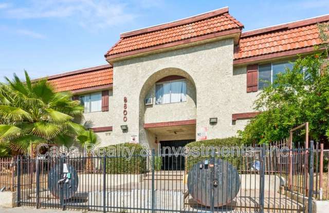 8800 Cedros Ave. Gallery 1
