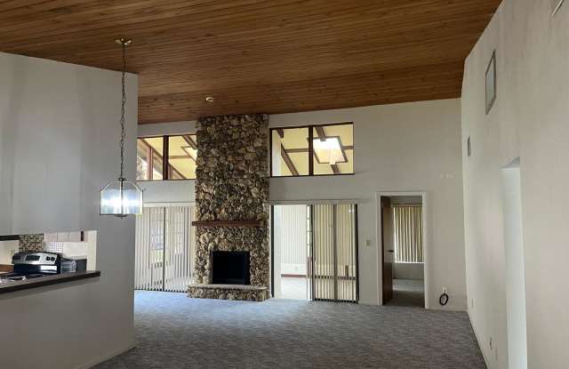 107 Meadowbrook Cir Gallery 3