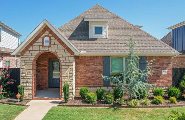 Modern 4 Bedroom 3.5 Bathroom Home In The Heart of Fayetteville, AR - 764 North Malbec Road, Fayetteville, AR 72704