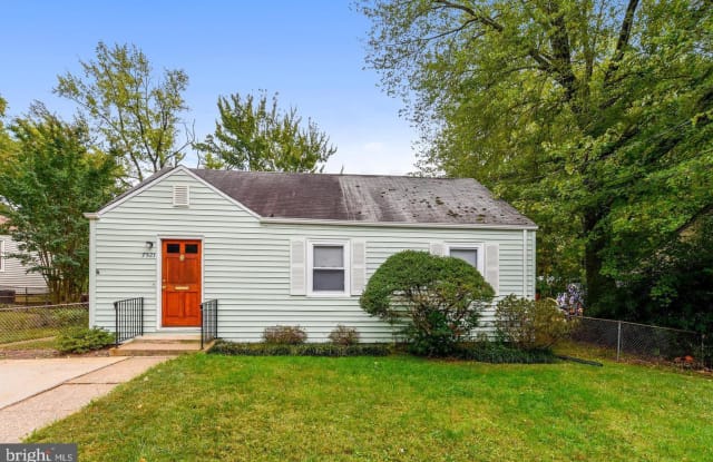 7521 MAGARITY ROAD - 7521 Magarity Road, Pimmit Hills, VA 22043