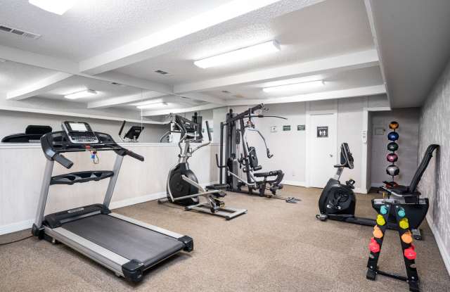 Fox Hall Apartments Gallery 4